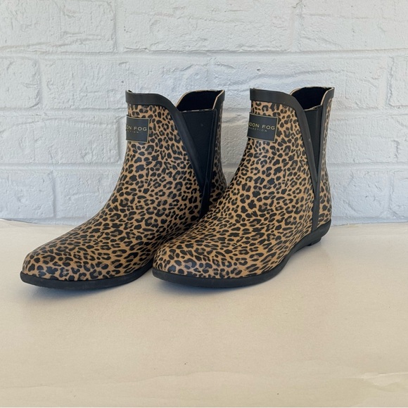 Cheetah London Fog Rain Boots Women's 9 - Picture 4 of 12